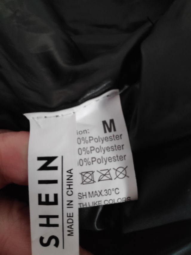 Chaleco acolchado largo con capucha Shein