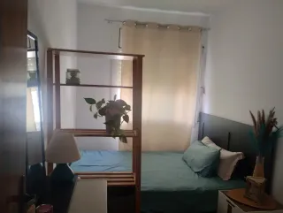 Se busca compañerA de piso, leer anuncio! 