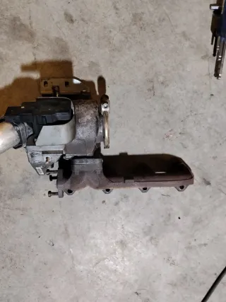 Colector de escape y Turbo BMW e90 TF035HL66-13TB-