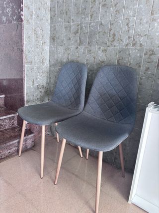 Juego de 2 sillas grises tapizadas