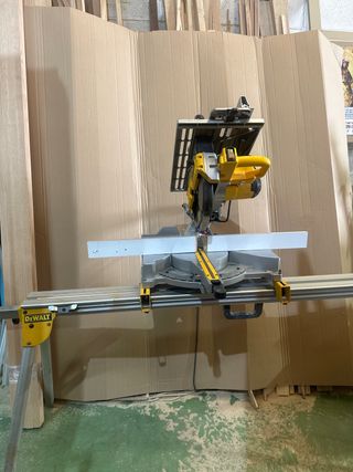 Ingletadora Dewalt con banco perfecto estado 