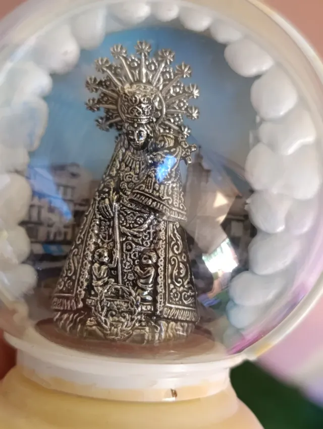 Lampada antica in metallo vergine