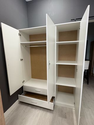 Armario 3 puertas madera beige/blanco