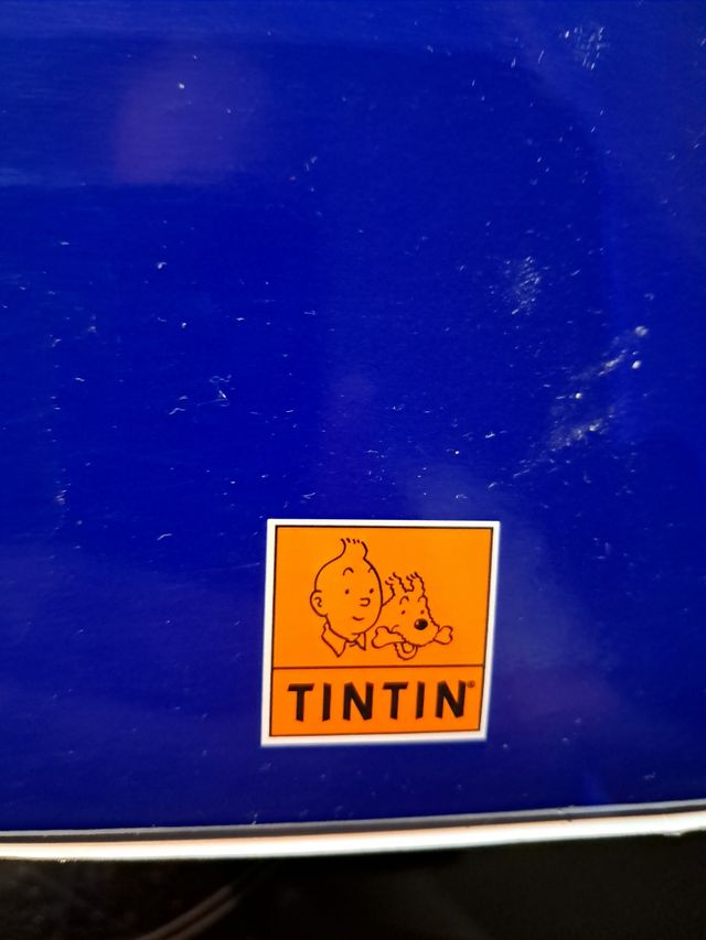 Figuras Tintín y Milú en la Luna