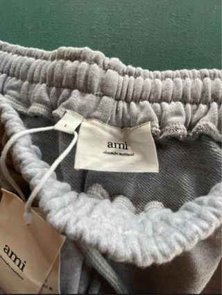Pantalón corto Ami Paris gris
