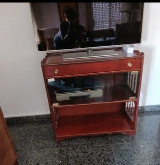 Mueble TV madera y cristal