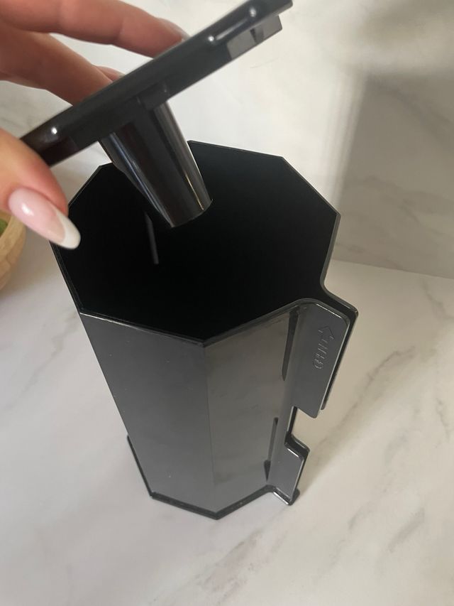 Portarrollos cocina negro