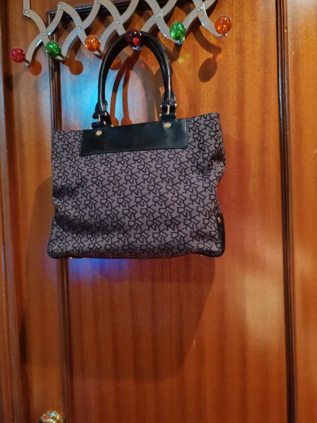 Bolso DKNY Negro y Marrón