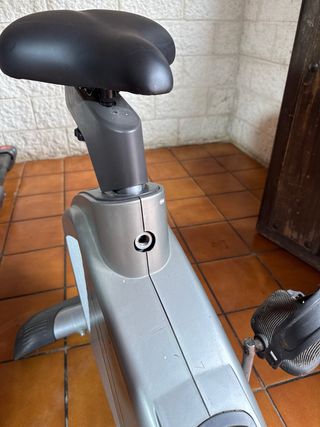 Bicicleta Estática BH HomeTraining