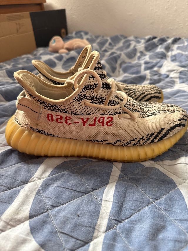 Adidas Yeezy Boost 350 V2 Zebra