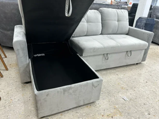 DIVANO LETTO IN VELLUTO GRIGIO: OFFERTA.