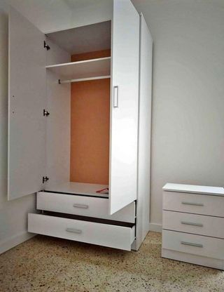 Armario 2 puertas nuevo de fábrica