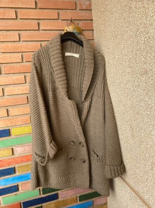Chaqueta de lana tejida a mano
