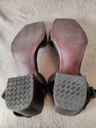 Sandalias tacón negras (Precio cerrado)