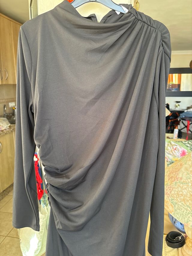 Elegante vestido negro