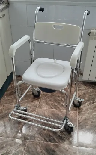SILLA DE RUEDAS CASA