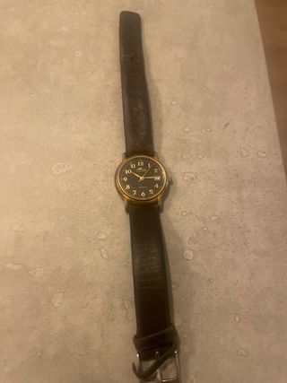 Reloj Lotus Dorado y correa negra marrón
