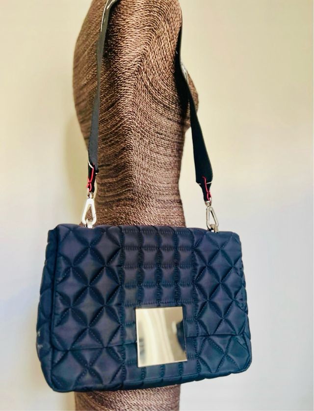 Bolso Purificación García negro acolchado