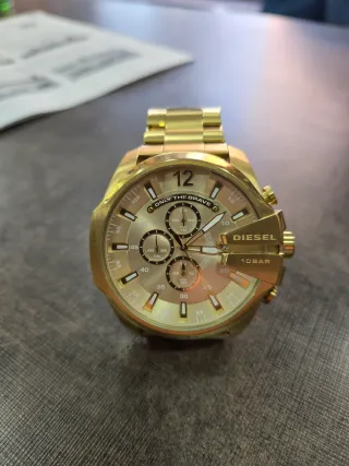 Reloj Diesel Dorado Cronógrafo