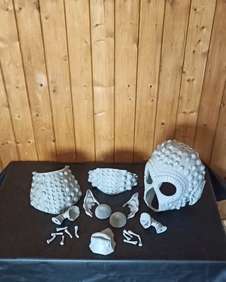 Máscara Greedo Star Wars Kit Monta y Pinta 1:1