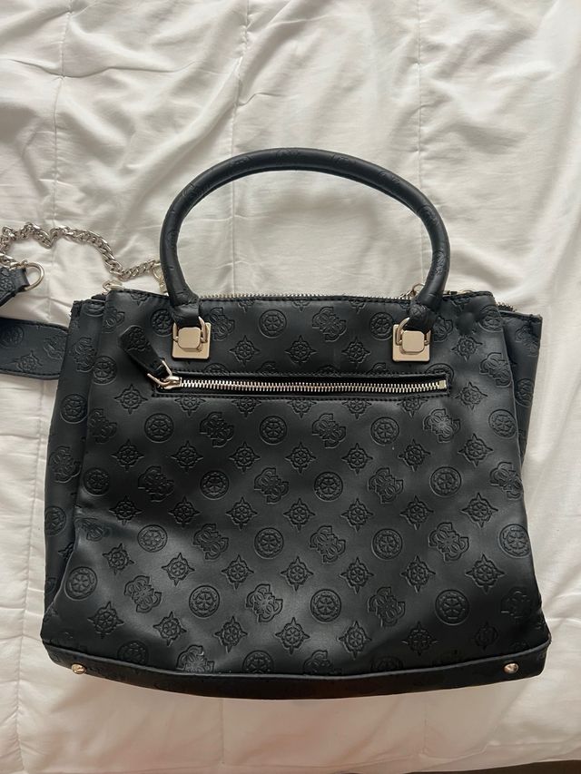 Bolso Guess Peony Classic Girlfriend Satchel Negro