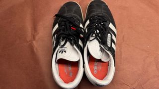Scarpe Adidas nere e bianche