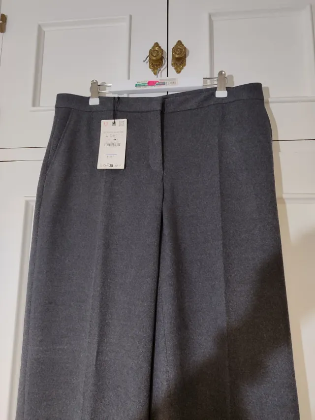 Pantalón traje recto gris Zara Talla L