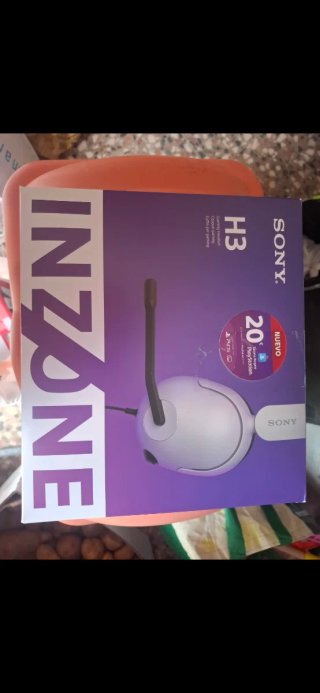 Auriculares Sony Izone + Base Carga PS5