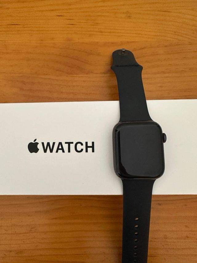 Apple Watch SE 44mm Space Gray