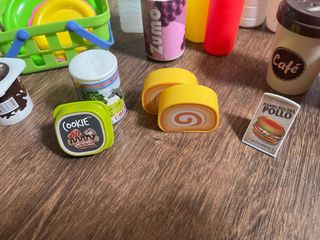 Juego de cocina de juguete: alimentos y cesta