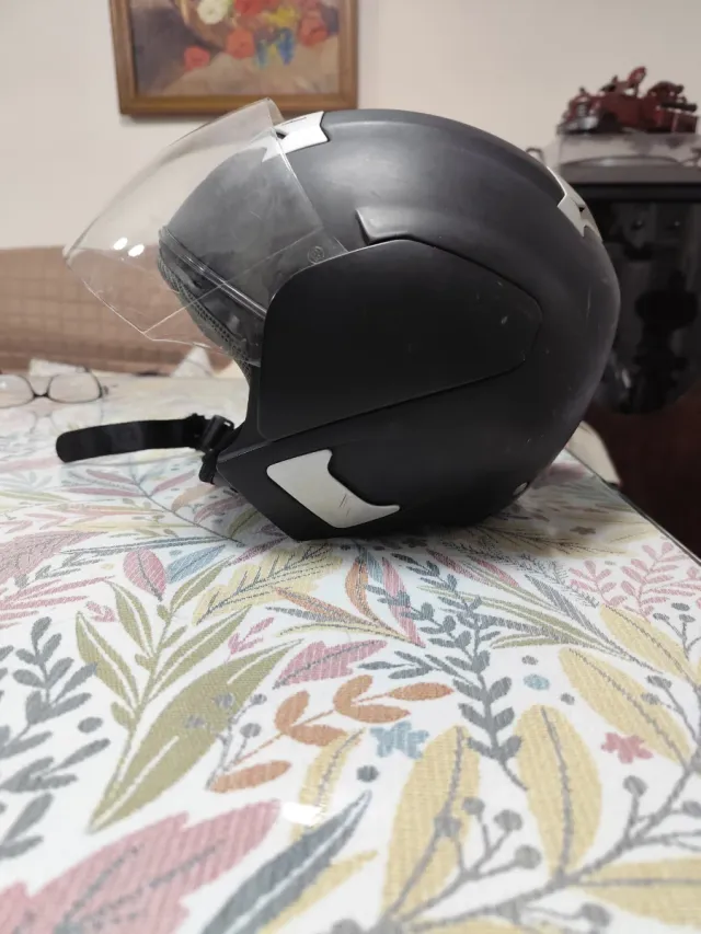 Casco Moto MT Usado Poco Interior nuevo