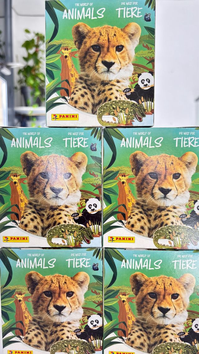 Colección Panini Animales y Tierras