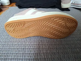 Adidas rosas, prácticamente nuevas. Grand court.