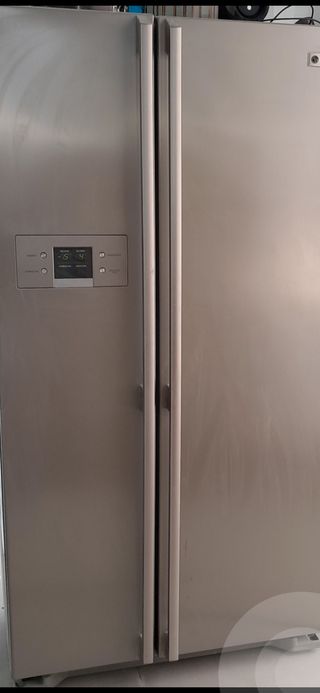 Frigorífico LG de dos puertas