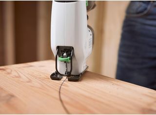 Sierra Caladora Black+Decker Reviva