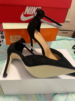 Zapatos de tacón negros 