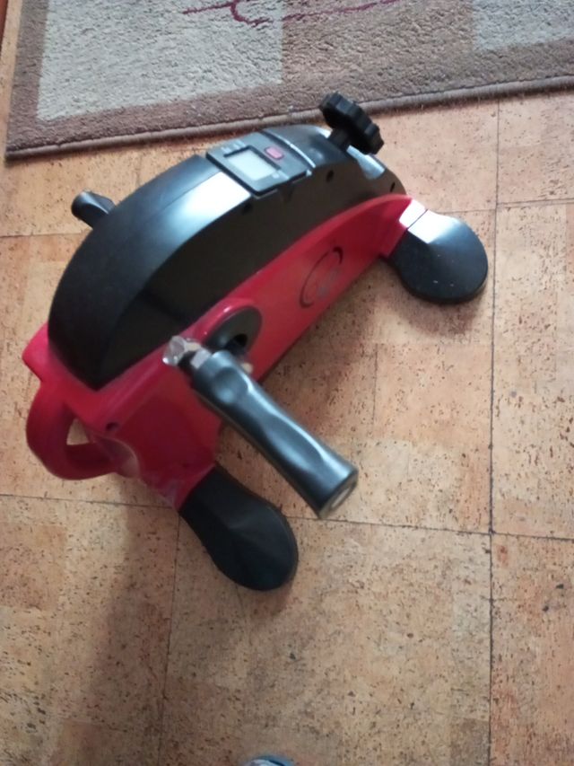 Máquina de pedales para ejercicio