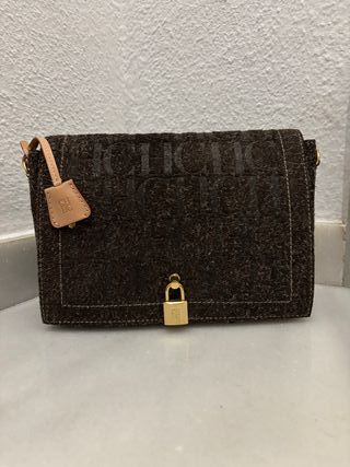 Bolso Carolina Herrera de cuero marron