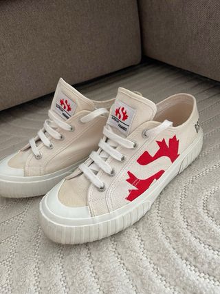 Zapatos Superga Beige y Rojo