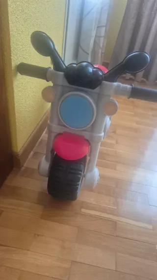 Moto correpasillos infantil