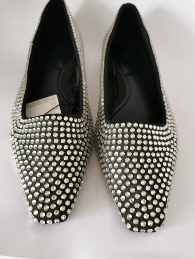 Bailarinas con brillos N°37 de Zara nuevas.
