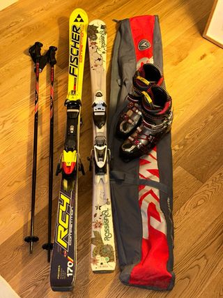 2 pares esquís + botas + bastones + bolsa esquís.
