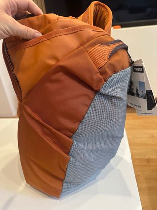 Maleta Thule Chasm 70L Naranja