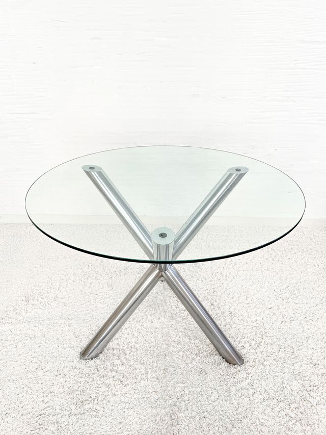 Mesa comedor Renato Zevi cristal y metal