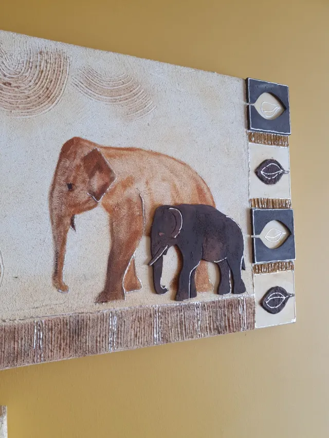 Cuadro Decorativo Elefantes Beige y Marrón