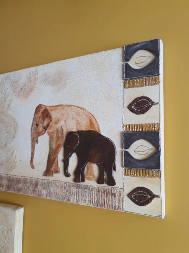 Cuadro Decorativo Elefantes Beige y Marrón