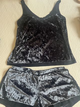 Pijama Corto Terciopelo Negro/Gris