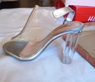 Zapatos de fiesta plateados talla 38