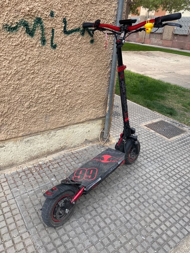 Patinete Eléctrico Red Bull KTM 99