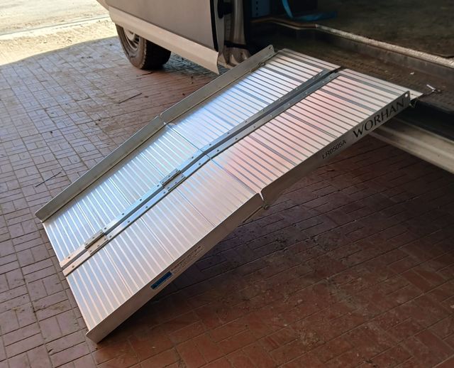 Pedana pieghevole in alluminio